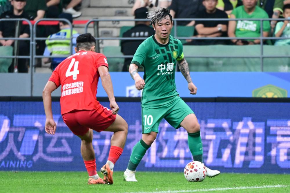王子维羽毛球生涯全解析从天才少年到国际赛场稳定竞争者之路
