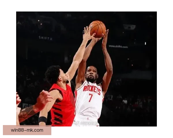 杜兰特三节高效砍下25分火箭五连胜轻取爵士阿门误伤小史密斯引关注